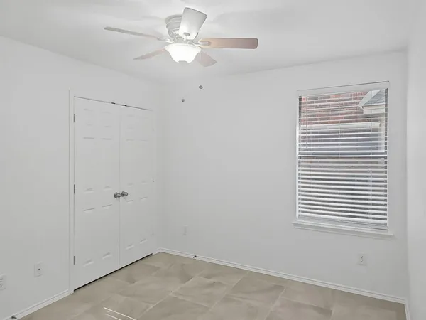 $399,900 | 3321 Capetown Drive, Denton, TX 76208