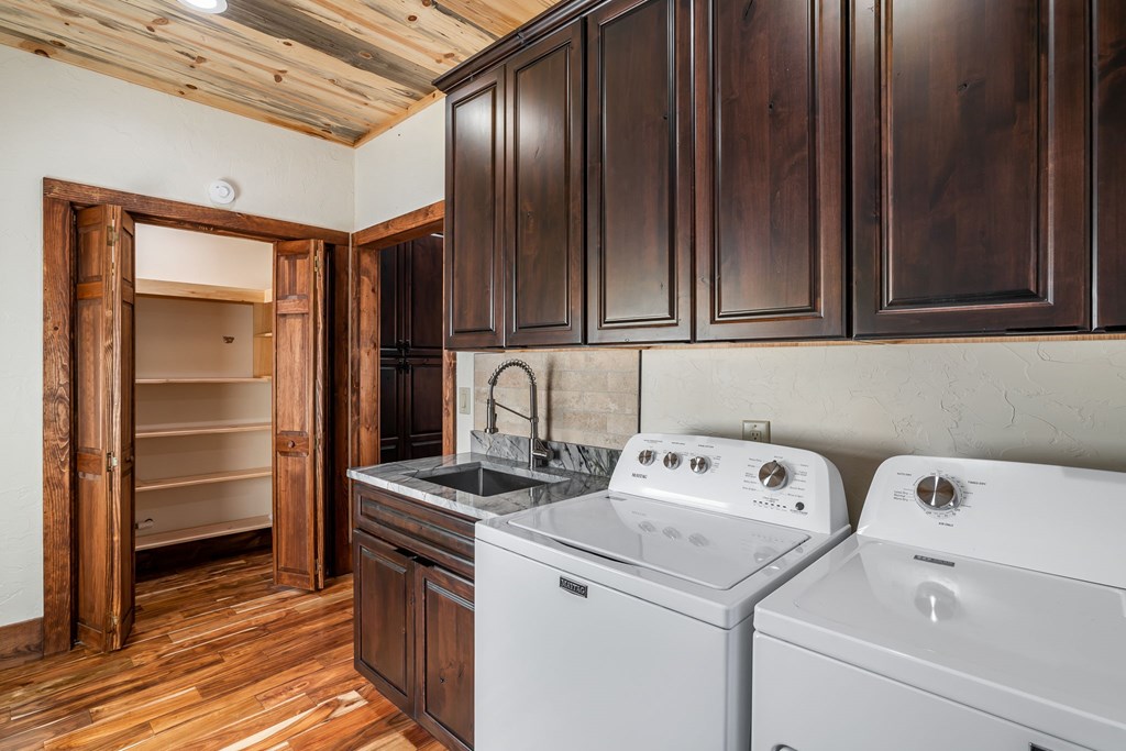 1248 Sunset Road Epworth, GA 30541 - Photo 29 of 65 a utility room with dryer and washer