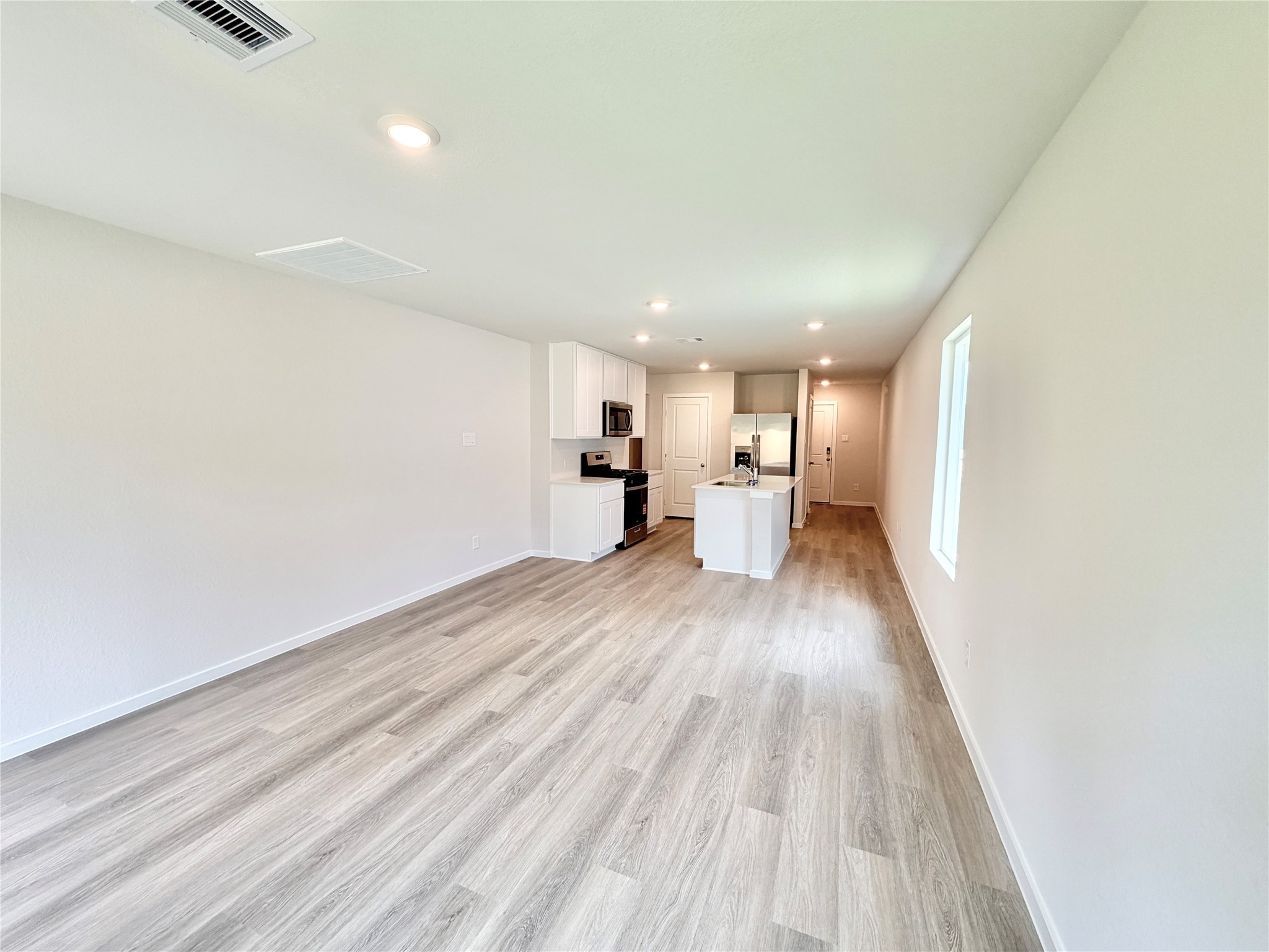 11627 Ruffian Drive Willis, TX 77318 - Photo 5 of 13