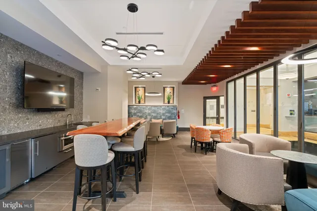 $1,795 | 3101 North Hampton Drive, Unit 219, Alexandria, VA 22302