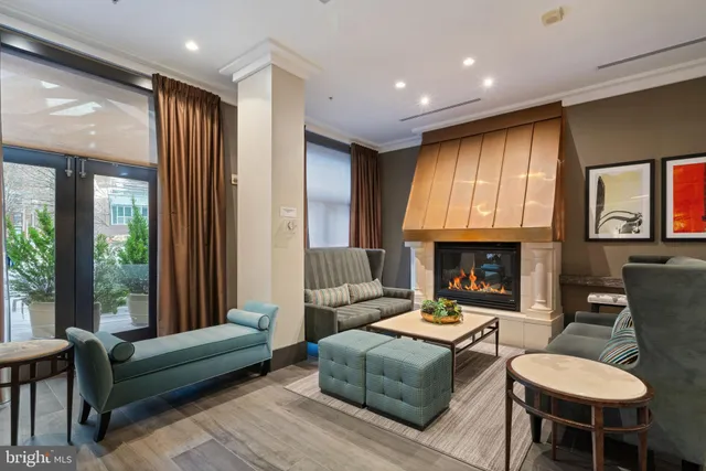 $1,795 | 3101 North Hampton Drive, Unit 219, Alexandria, VA 22302