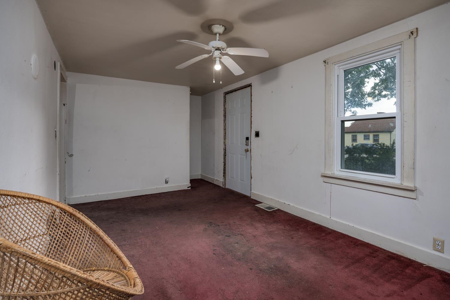 1872 Fayette Avenue Beloit, WI 53511 - Photo 6 of 28