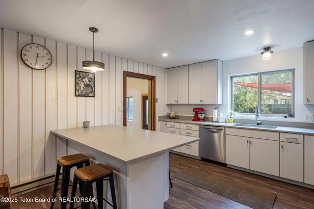 $1,590,000 | 2057 Corner Creek Lane, Unit 2, Jackson, WY 83001