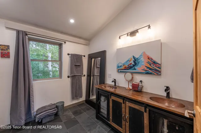 $1,590,000 | 2057 Corner Creek Lane, Unit 2, Jackson, WY 83001