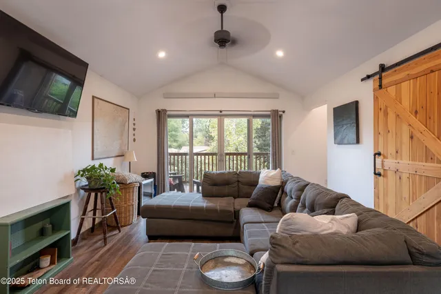 $1,590,000 | 2057 Corner Creek Lane, Unit 2, Jackson, WY 83001