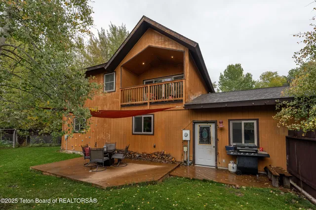 $1,590,000 | 2057 Corner Creek Lane, Unit 2, Jackson, WY 83001