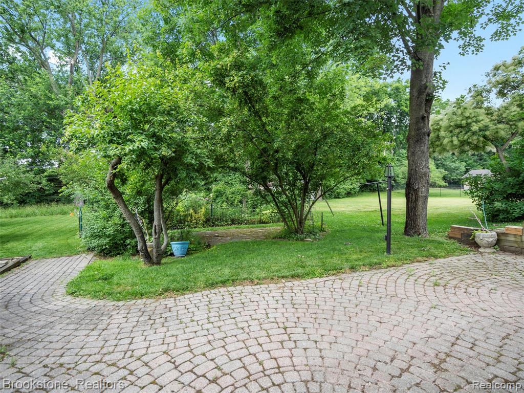 2830 Harrington Road Rochester Hills, MI 48307 - Photo 34 of 38