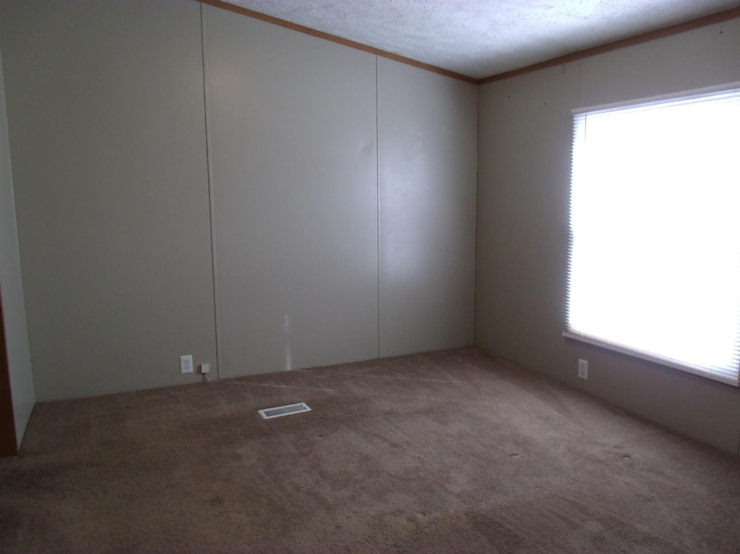2094 Adams Road Corbin, KY 40701 - Photo 10 of 13 Listing Photo