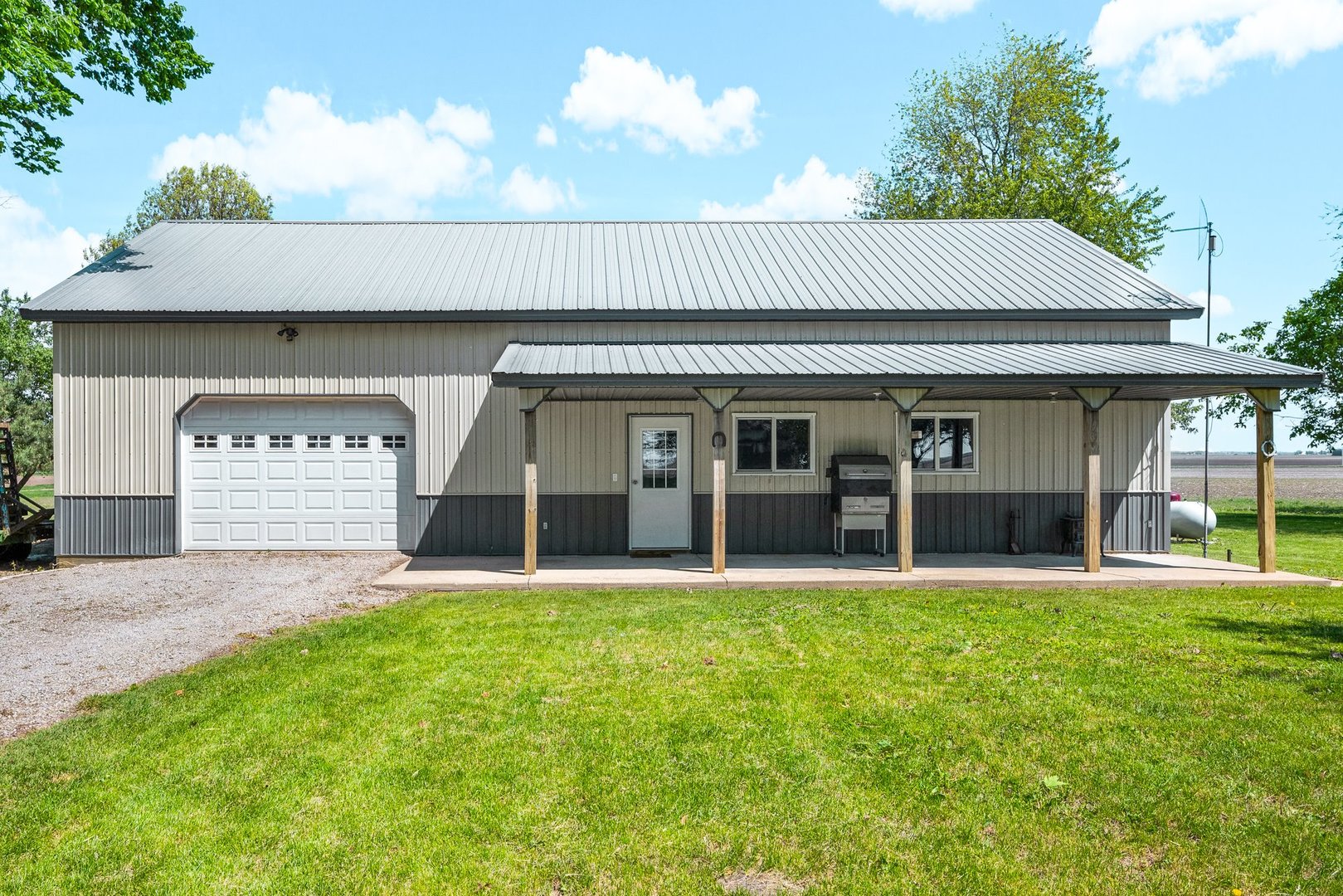5664 Graff Road Minier, IL 61759 - Photo 33 of 47