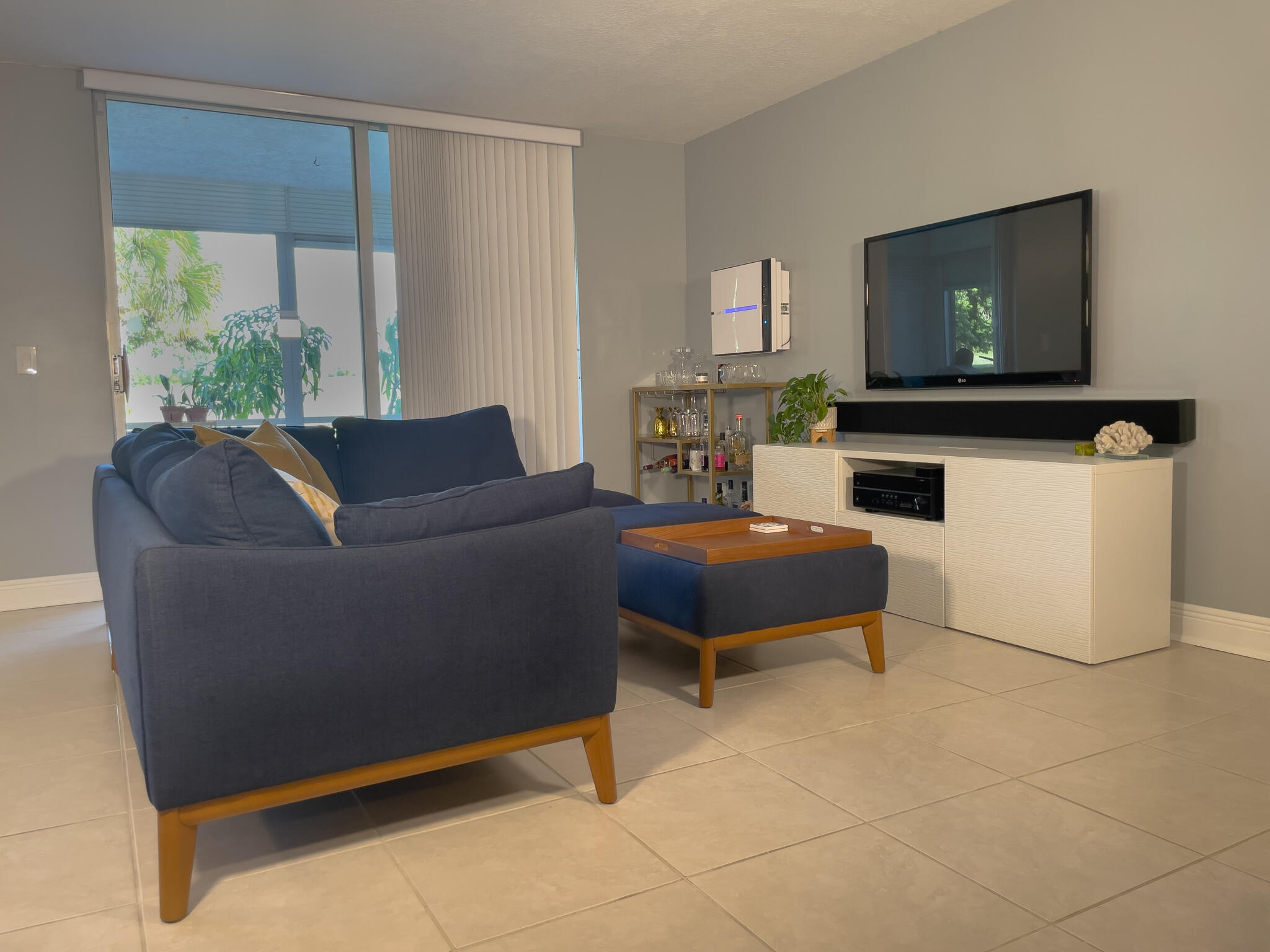 6000 Northwest 2nd Avenue, Unit 134 Boca Raton, FL 33487 - Photo 8 of 12 Living_Room