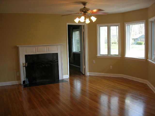 2372 Farleigh Road Columbus, OH 43221 - Photo 5 of 10