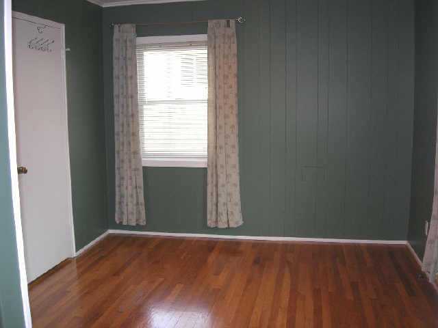 2372 Farleigh Road Columbus, OH 43221 - Photo 7 of 10