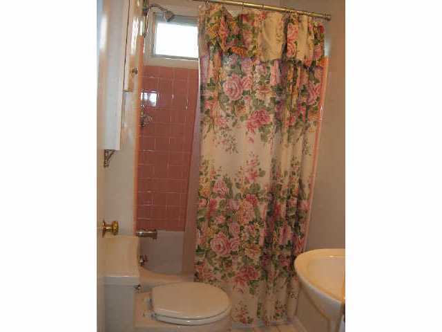 2372 Farleigh Road Columbus, OH 43221 - Photo 9 of 10
