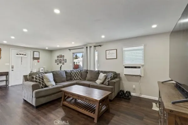 $199,900 | 9080 Bloomfield Avenue, Unit 293, Cypress, CA 90630