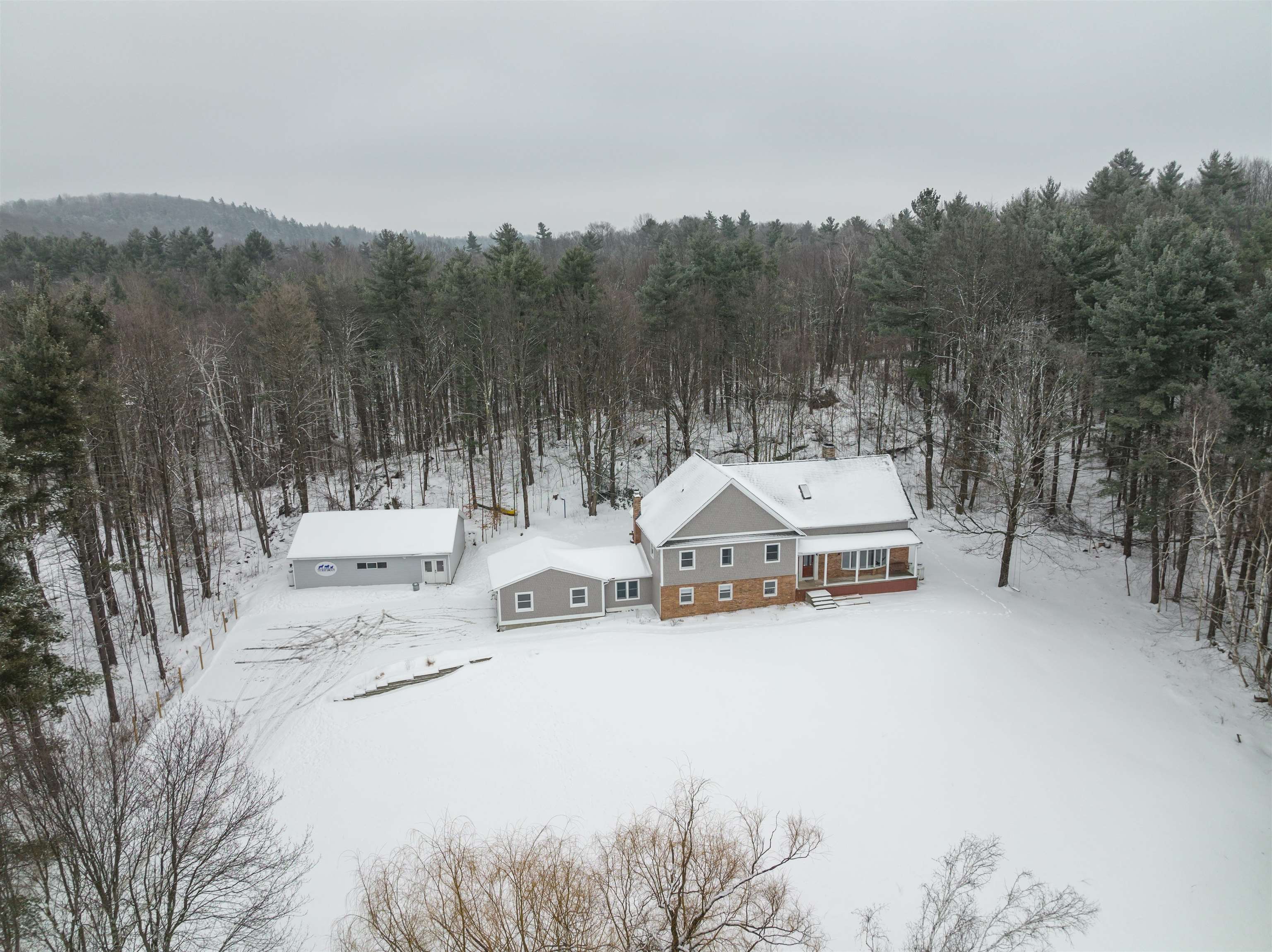 126 Yantz Hill Road Williston, VT 05495 - Photo 3 of 40