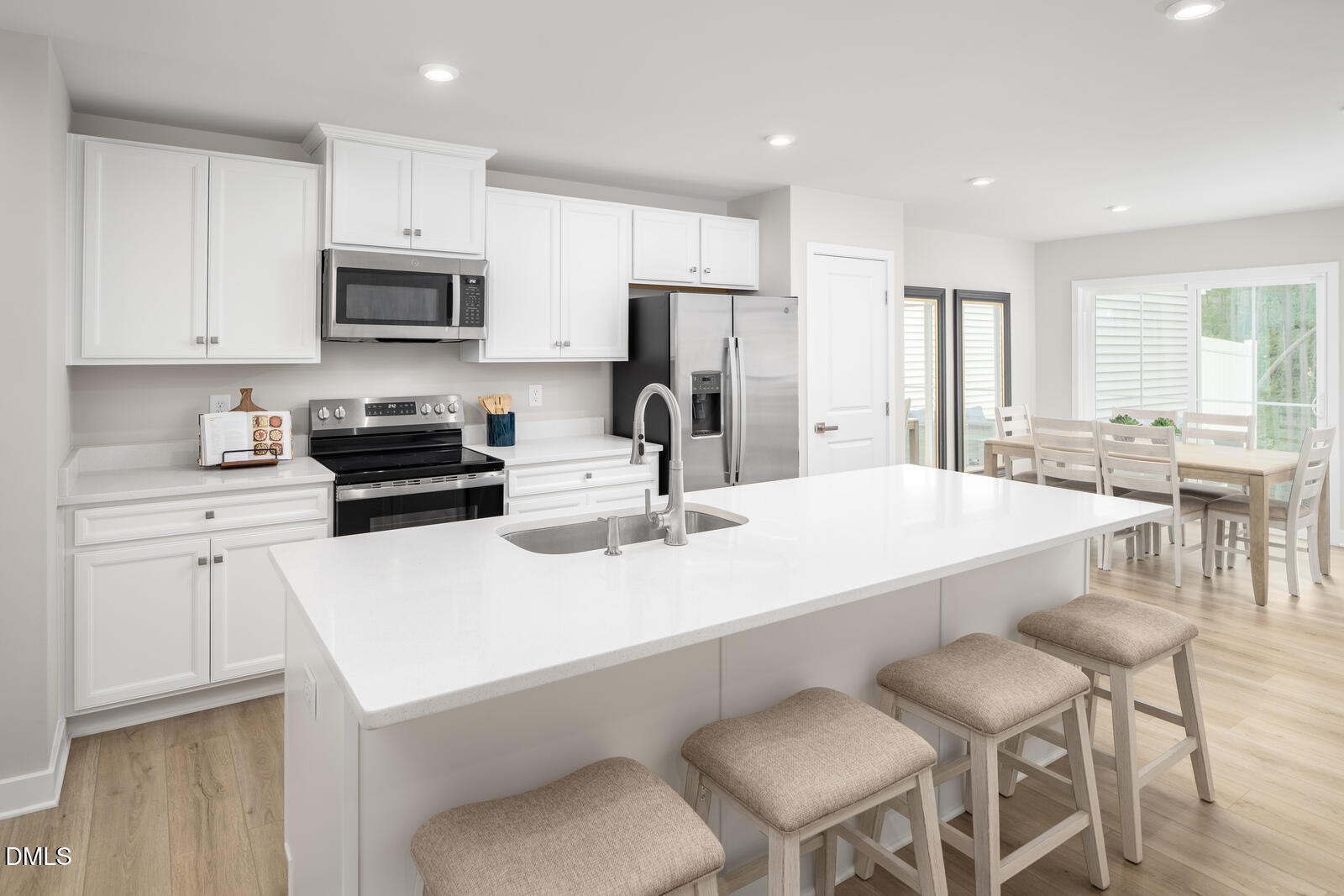 628 Pasture Ridge Road Raleigh, NC 27603 - Photo 3 of 22 4 kitchen(1)