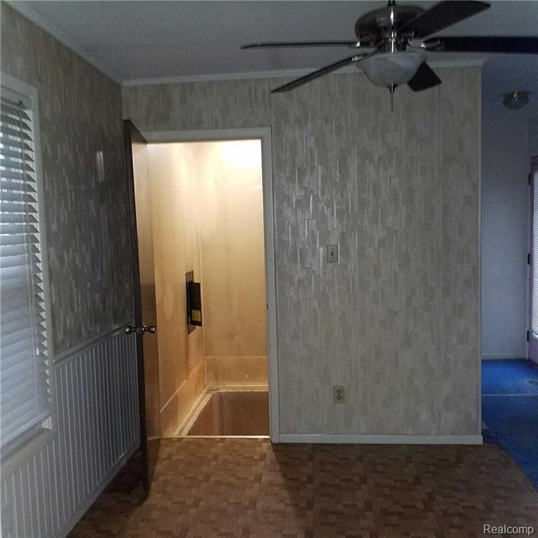 433 Hemphill Road Flint, MI 48507 - Photo 14 of 22