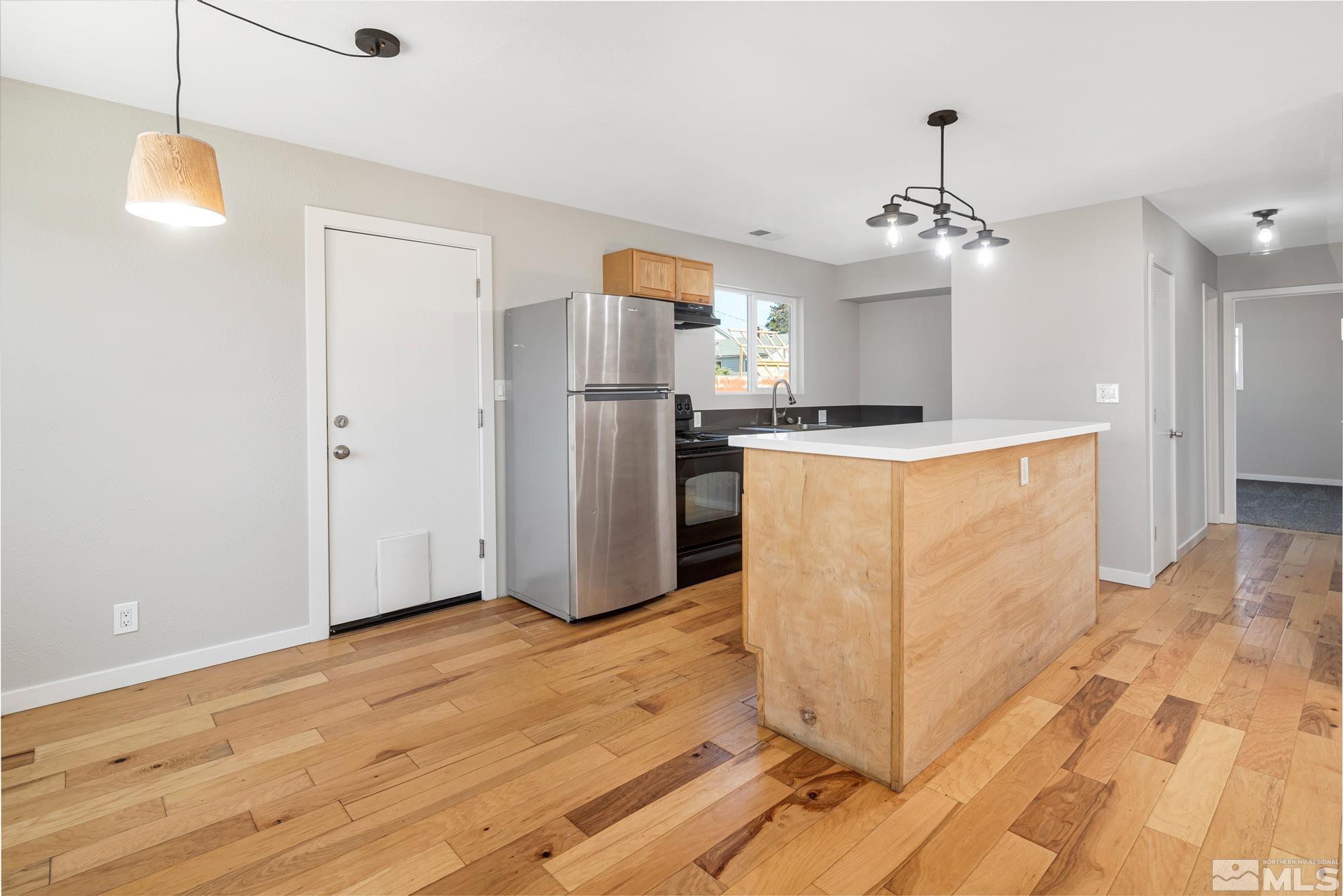 860 Bates Avenue Reno, NV 89502 - Photo 8 of 22 Photo 8