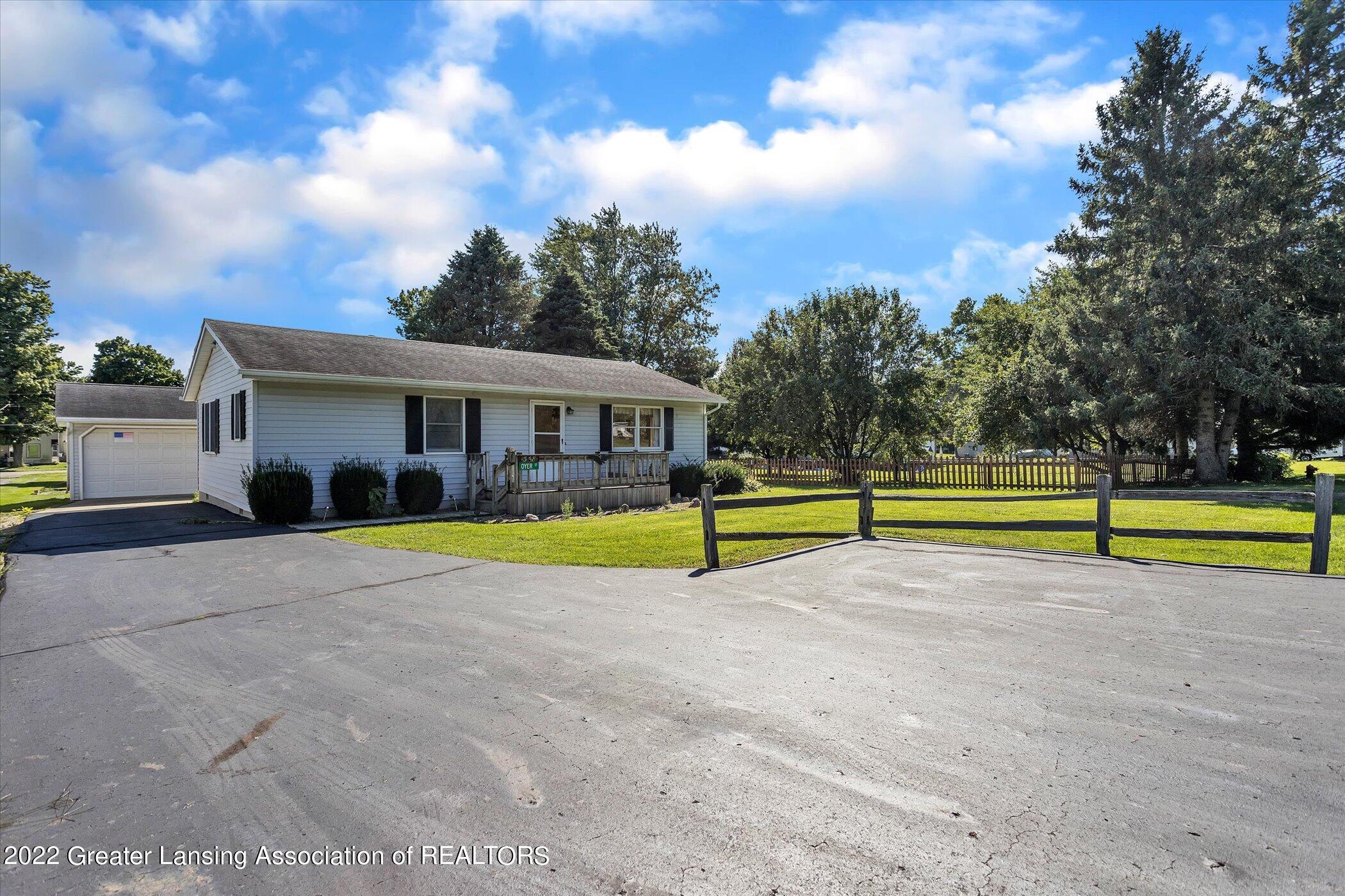 358 Oyer Street Springport, MI 49284 - Photo 3 of 30 03-358-OYER-ST-WindowStill-Real-Estate-P