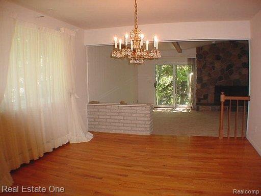 35509 Springvale Street Farmington, MI 48331 - Photo 5 of 25 dining room