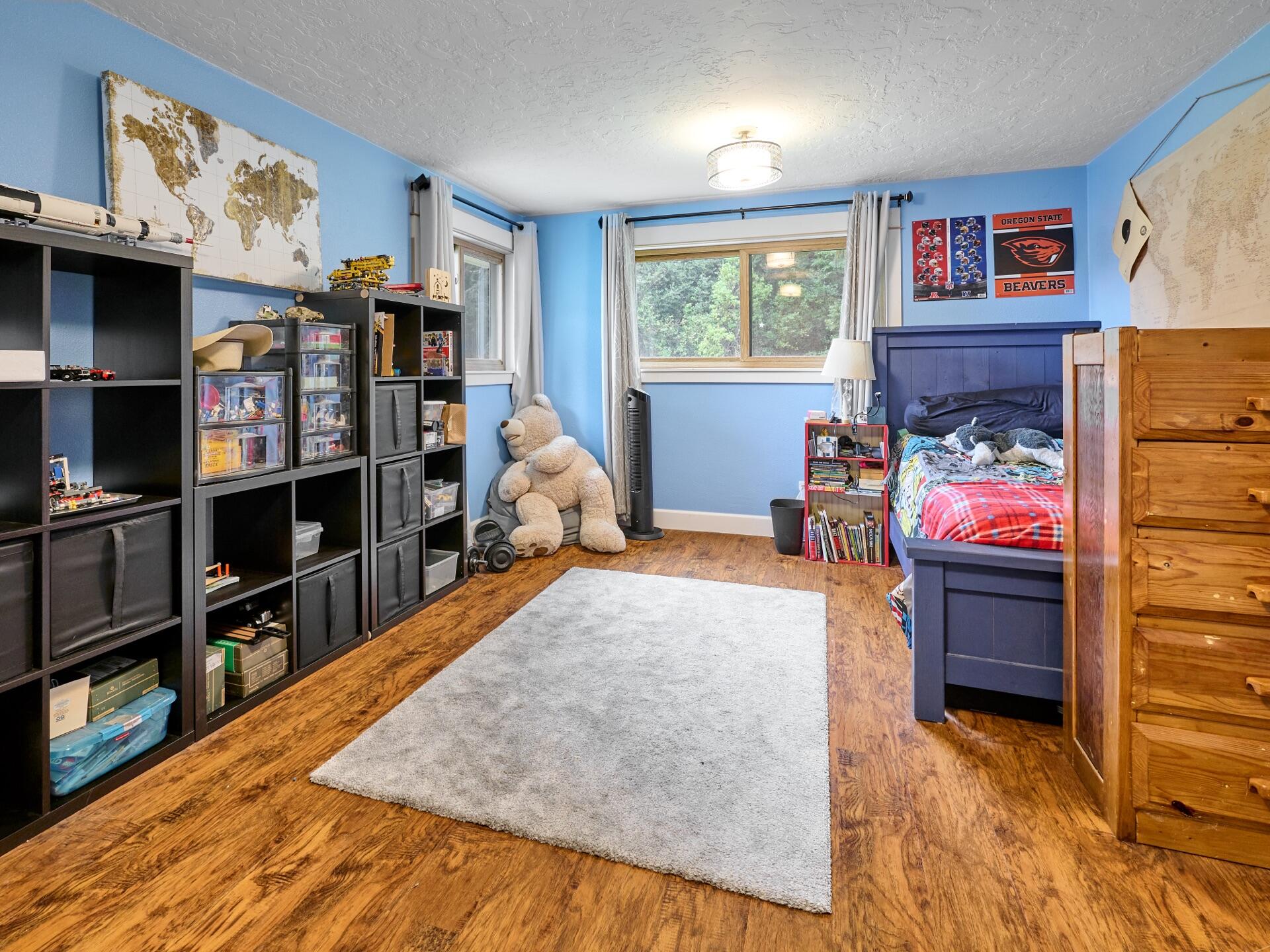 34769 East Lacomb Road Lebanon, OR 97355 - Photo 20 of 42 160_34769_Lacomb_1_web