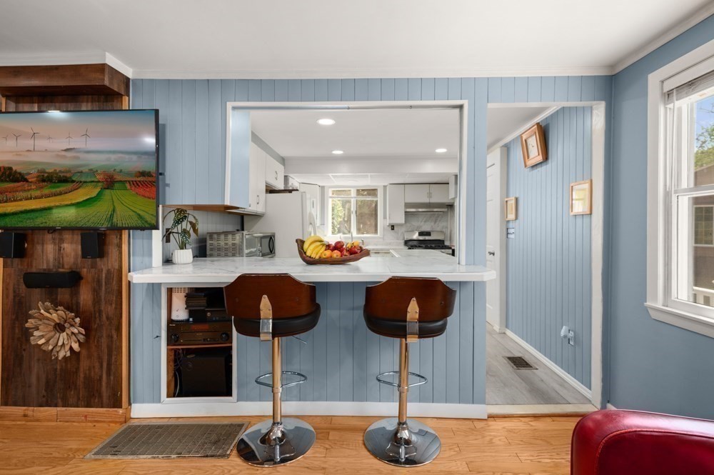 25 Ledge Street Melrose, MA 02176 - Photo 8 of 42
