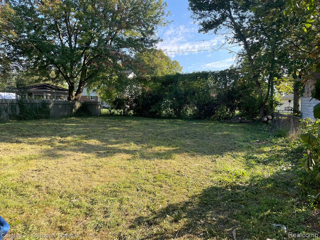 26461 Kitch Street Inkster, MI 48141 - Photo 4 of 24