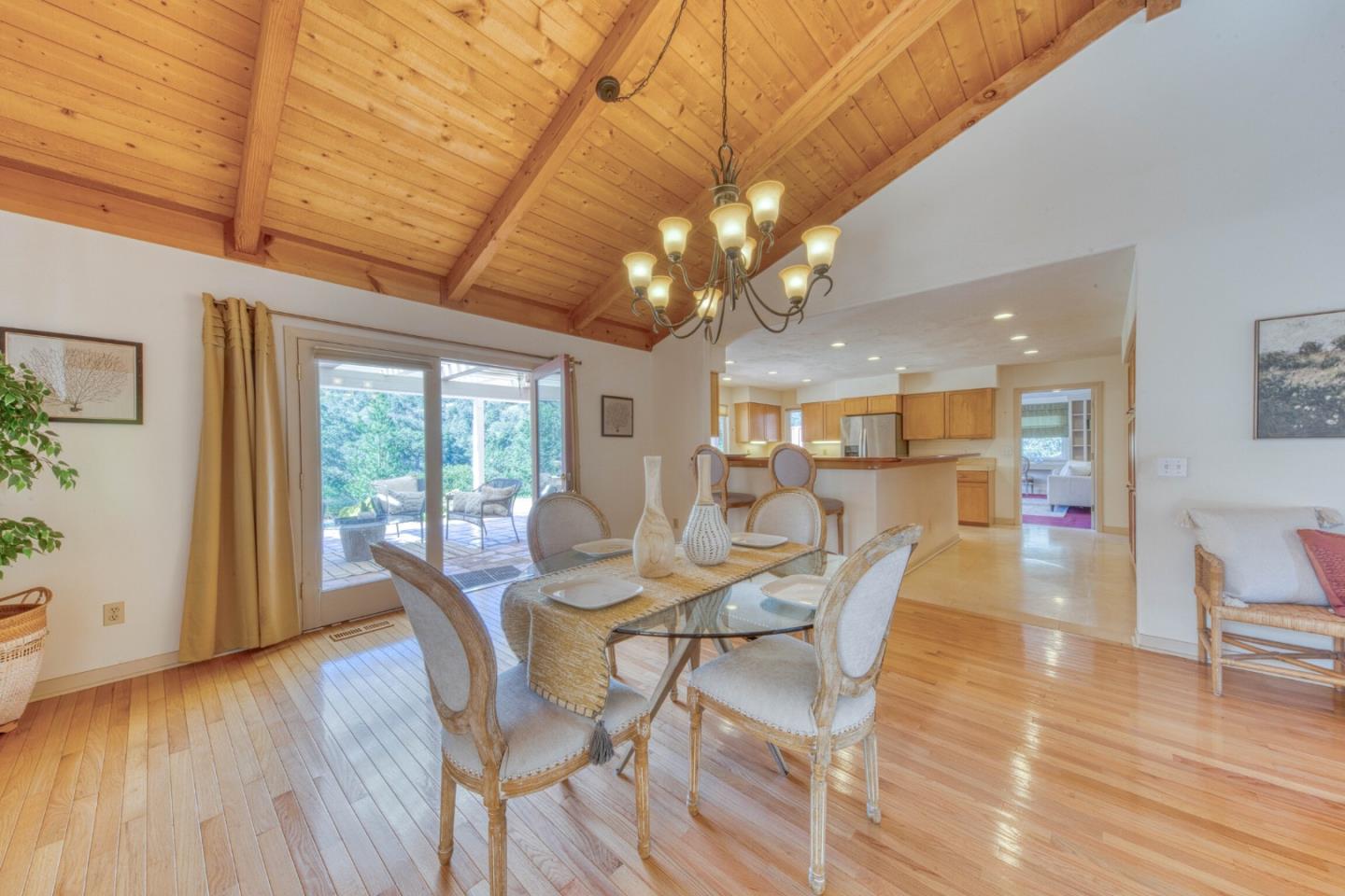 328 San Benancio Road Salinas, CA 93908 - Photo 9 of 46