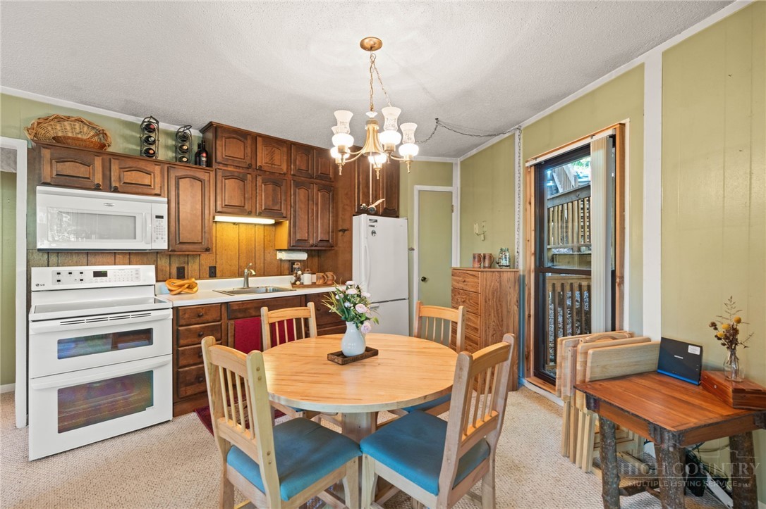 105 Hornbeam Road, Unit B4 Beech Mountain, NC 28604 - Photo 9 of 20