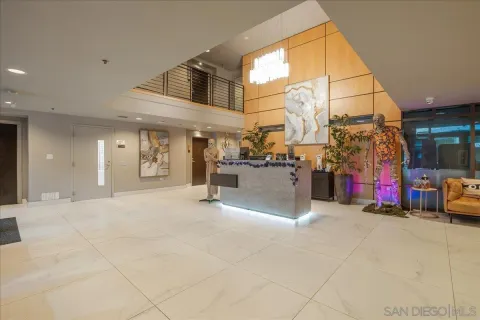 $449,000 | 425 West Beech Street, Unit 107, San Diego, CA 92101