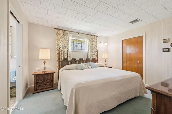 $386,500 | 209 Robert Drive, Lafayette, LA 70506