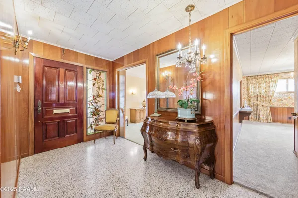 $386,500 | 209 Robert Drive, Lafayette, LA 70506