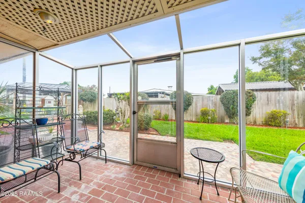 $386,500 | 209 Robert Drive, Lafayette, LA 70506