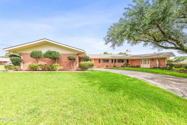 $386,500 | 209 Robert Drive, Lafayette, LA 70506