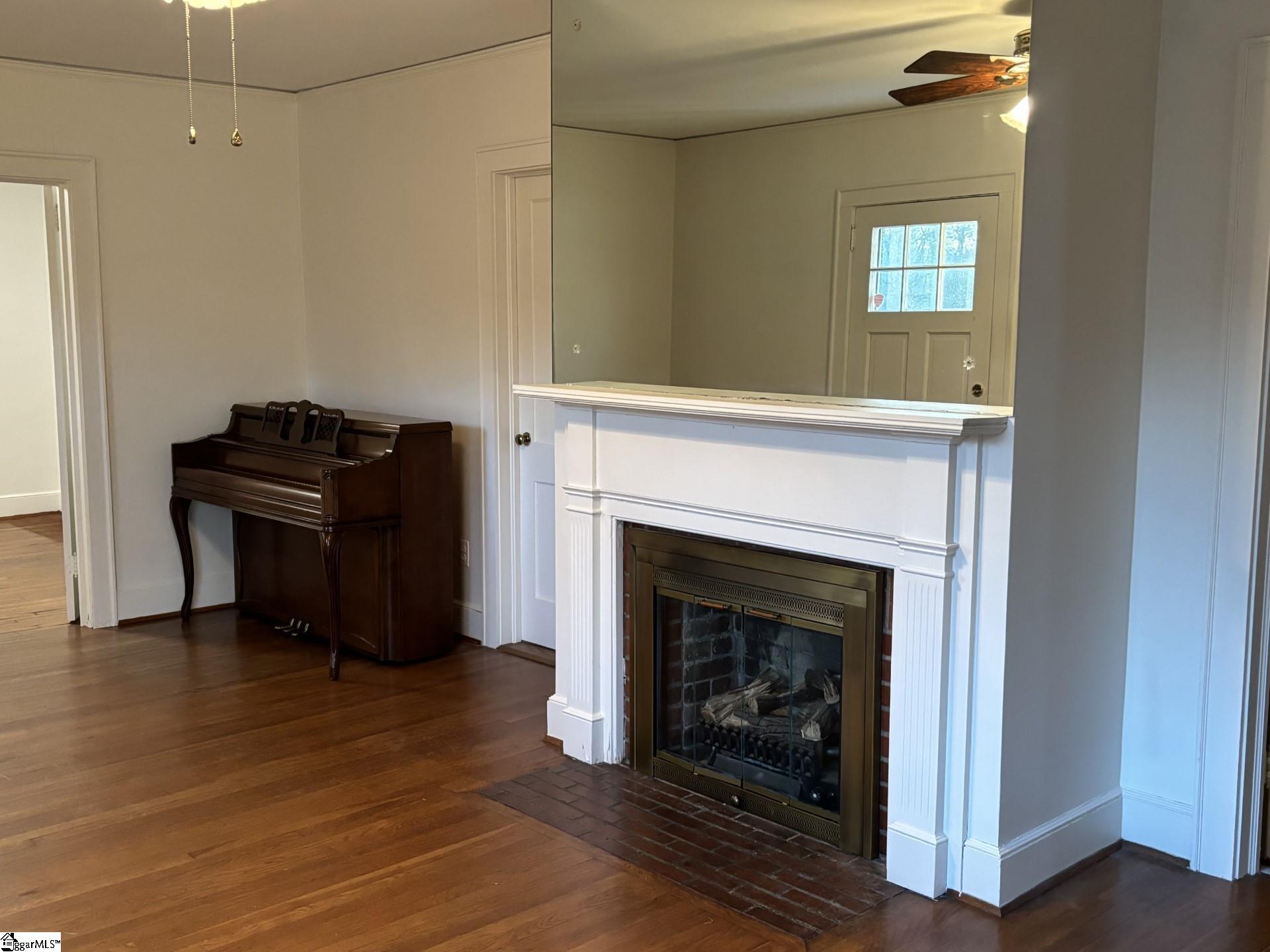 2372 Country Club Road Spartanburg, SC 29302 - Photo 5 of 29 Gallery Image 5