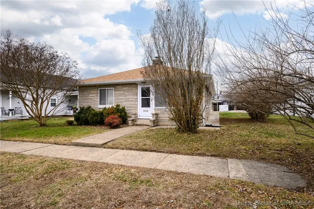 $216,000 | 2231 East Oak Street, New Albany, IN 47150