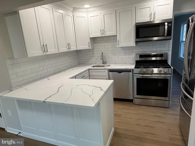 $689,900 | 6214 Garretson Street, Burke, VA 22015