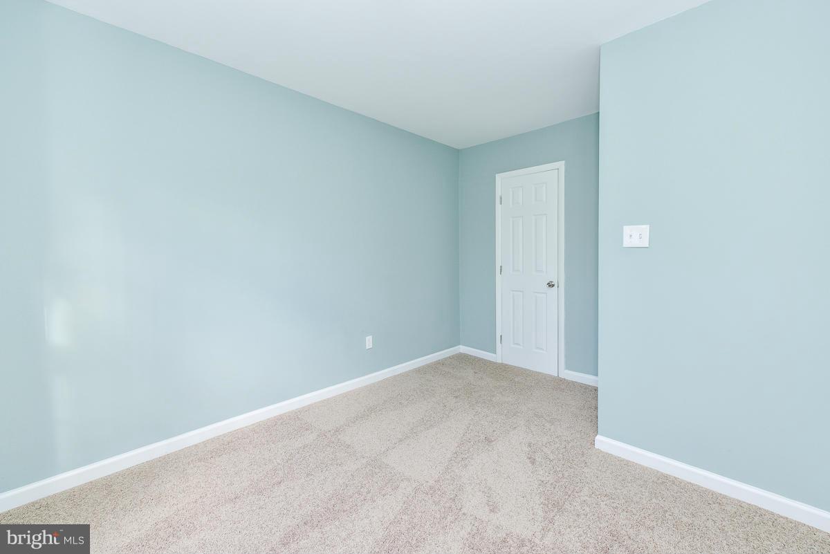 2407 Alsop Court Reston, VA 20191 - Photo 24 of 30 a view of an empty room