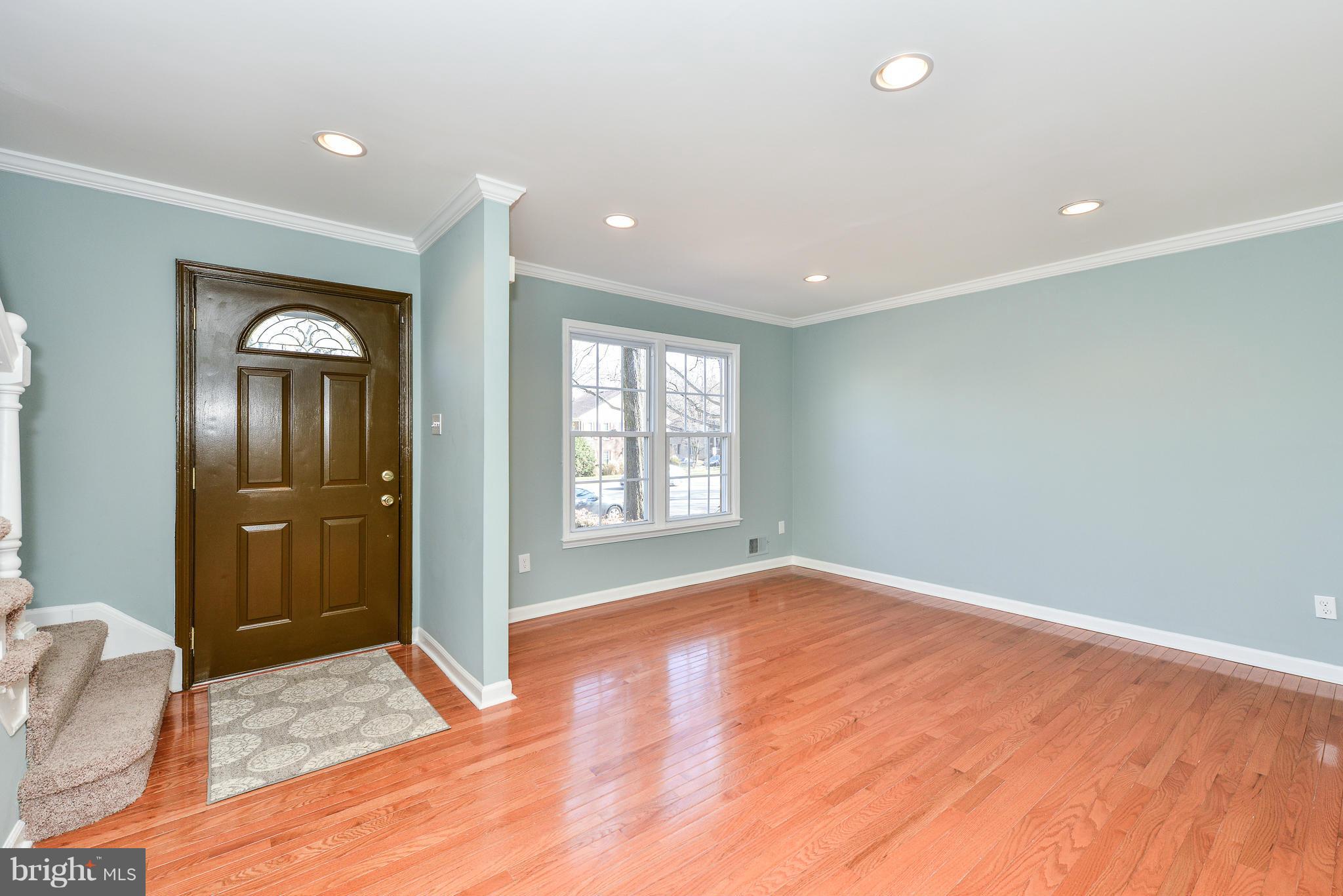 2407 Alsop Court Reston, VA 20191 - Photo 30 of 30 a view of an empty room and window