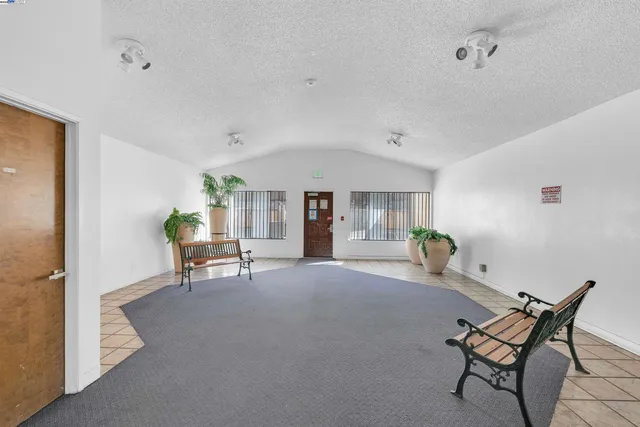 $494,000 | 2500 Miramar Avenue, Unit 203, Castro Valley, CA 94546