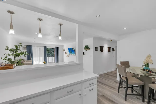 $494,000 | 2500 Miramar Avenue, Unit 203, Castro Valley, CA 94546