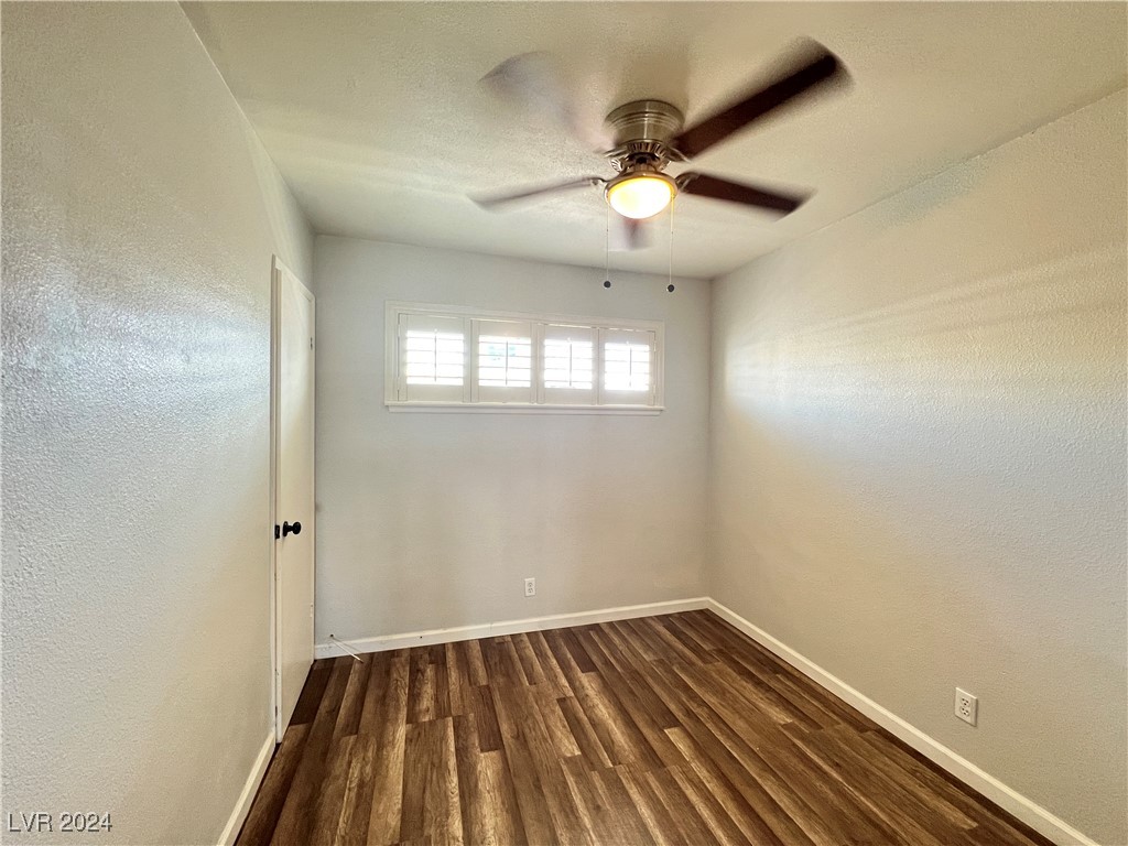 6019 Clark Street Las Vegas, NV 89122 - Photo 2 of 12
