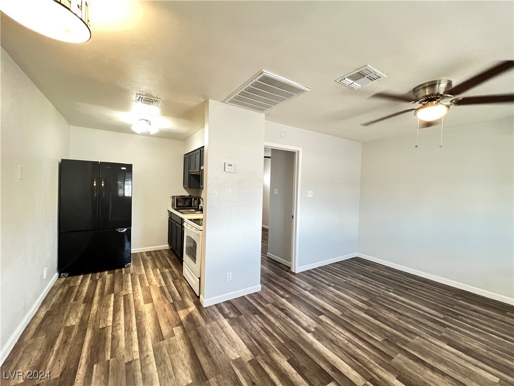 6019 Clark Street Las Vegas, NV 89122 - Photo 3 of 12