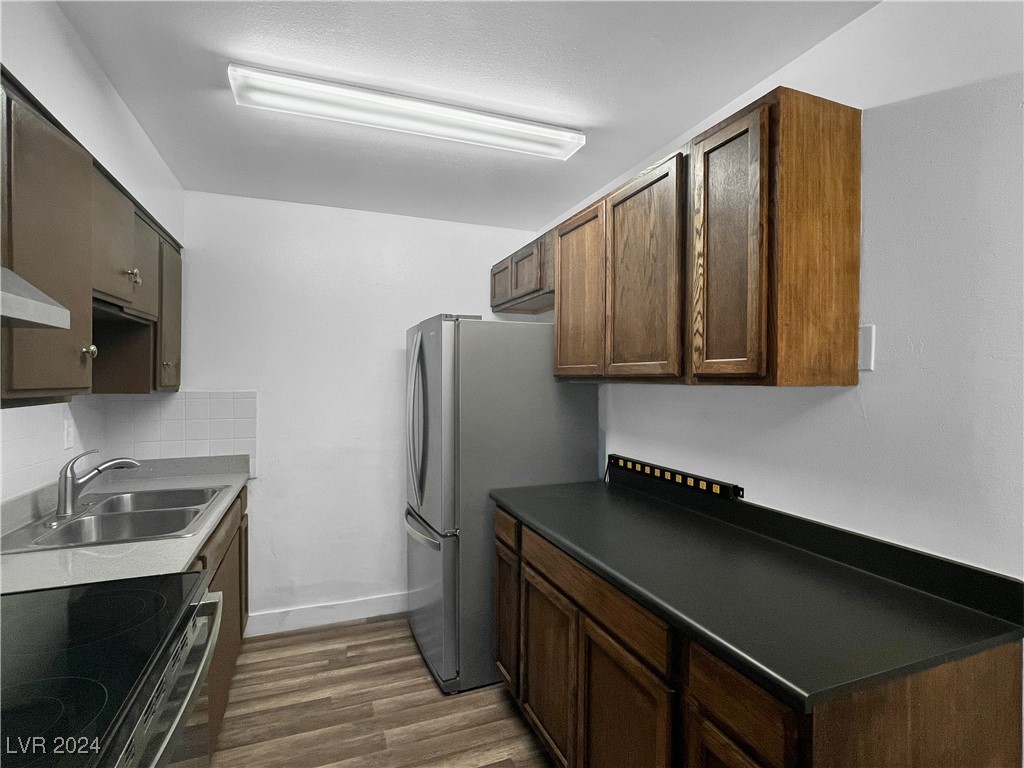 6019 Clark Street Las Vegas, NV 89122 - Photo 8 of 12 Unit #16