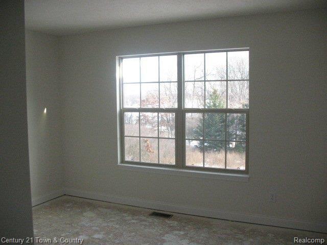 3909 North Latson Road Howell, MI 48855 - Photo 7 of 17 bed 4