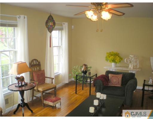 19 Hudson Road East Brunswick, NJ 08816 - Photo 13 of 18 Gallery Image 13