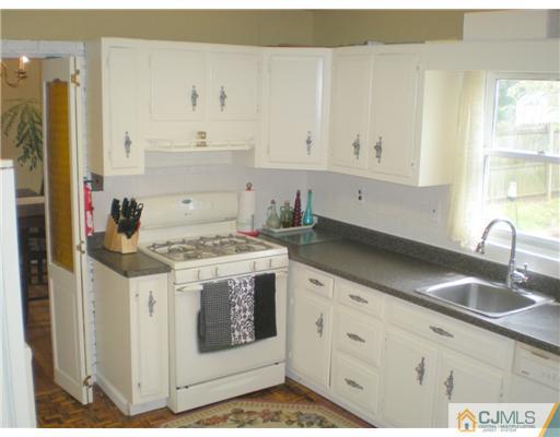 19 Hudson Road East Brunswick, NJ 08816 - Photo 14 of 18 Gallery Image 14