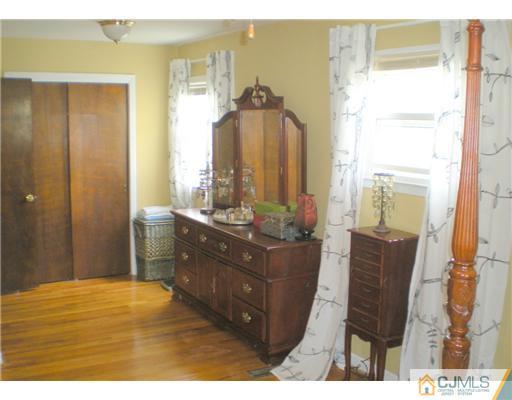 19 Hudson Road East Brunswick, NJ 08816 - Photo 15 of 18 Gallery Image 15