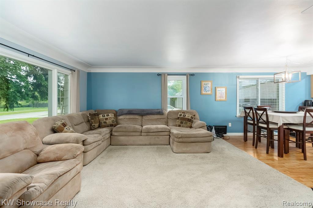 30449 Hickey Road Chesterfield, MI 48051 - Photo 10 of 41