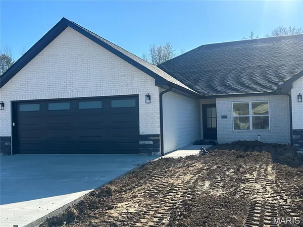 $579,800 | 123-125 Beechwood Lane, Cape Girardeau, MO 63701
